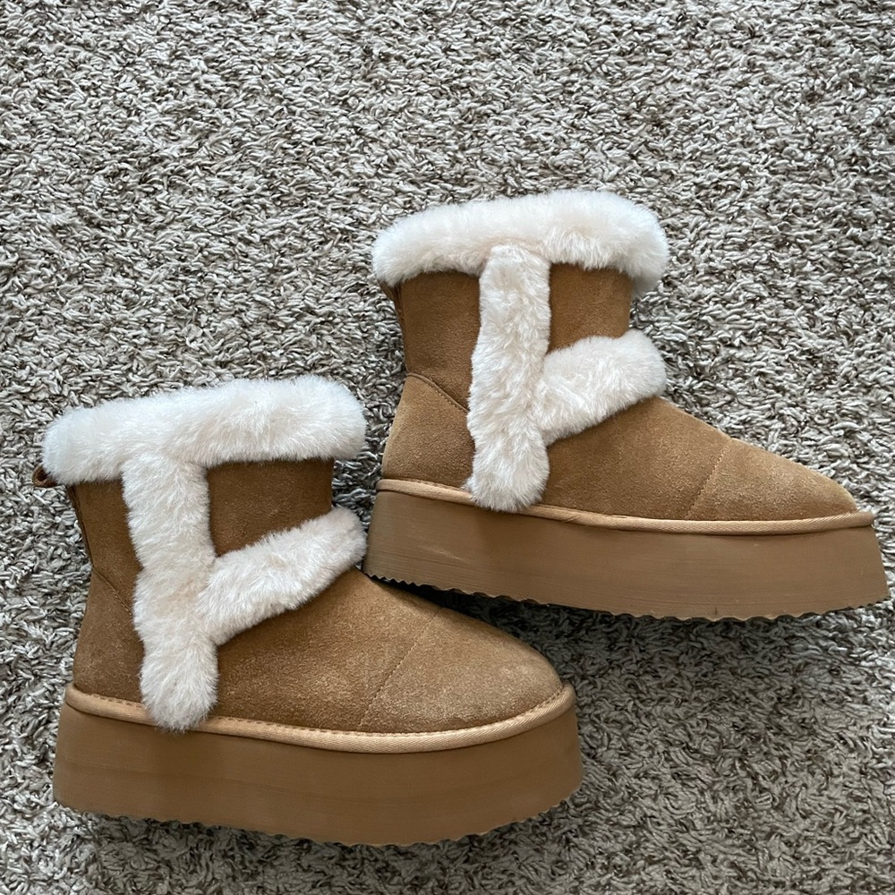 JustFab Tan and White Winter Boots